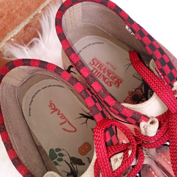 Rare Clarks Original Wallabees Stranger Things Hellfire Club Shoes Men's Size: 8 - Picture 7 of 16